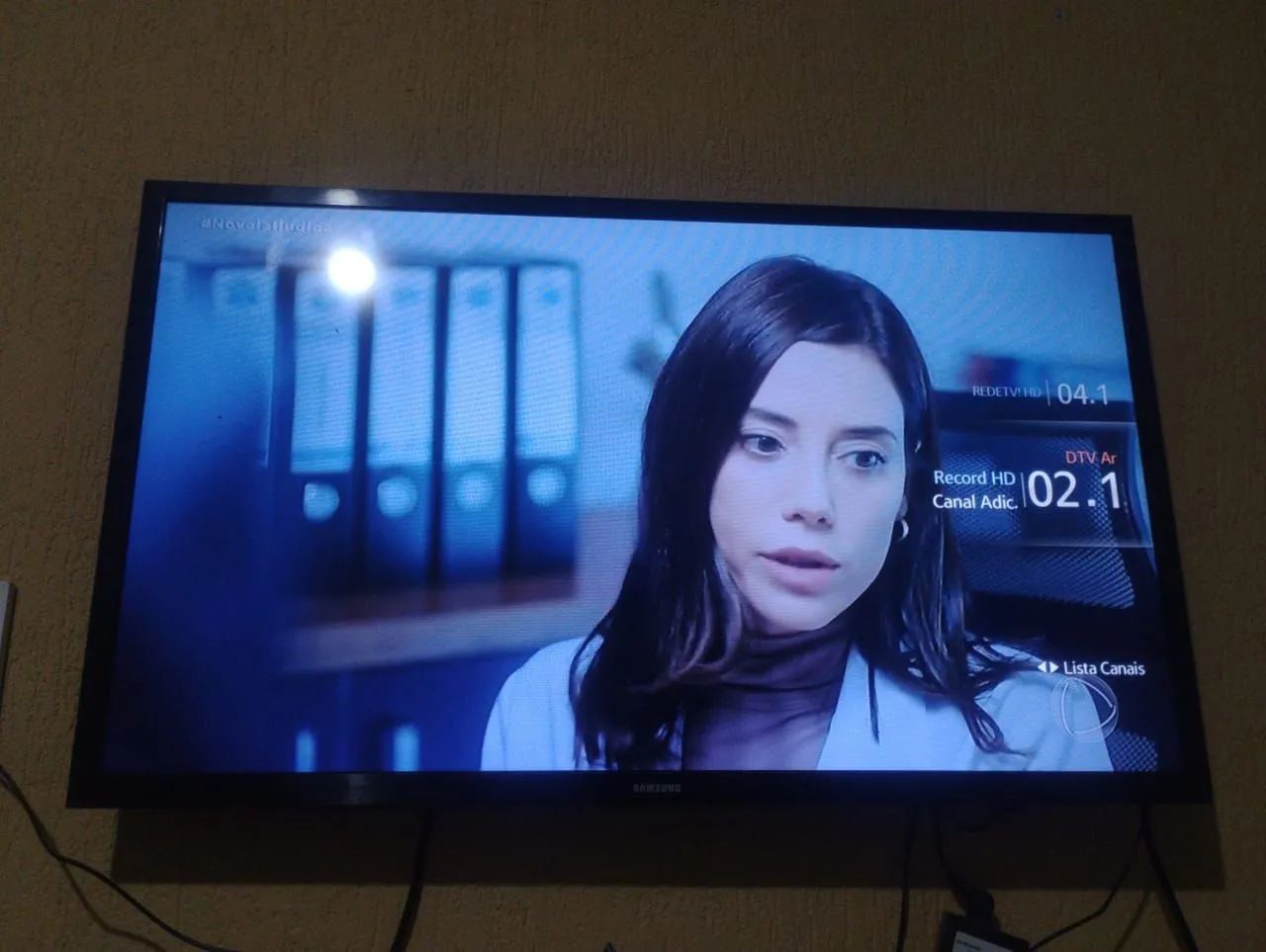 Vendo tv 32 polegadas  - Foto 2