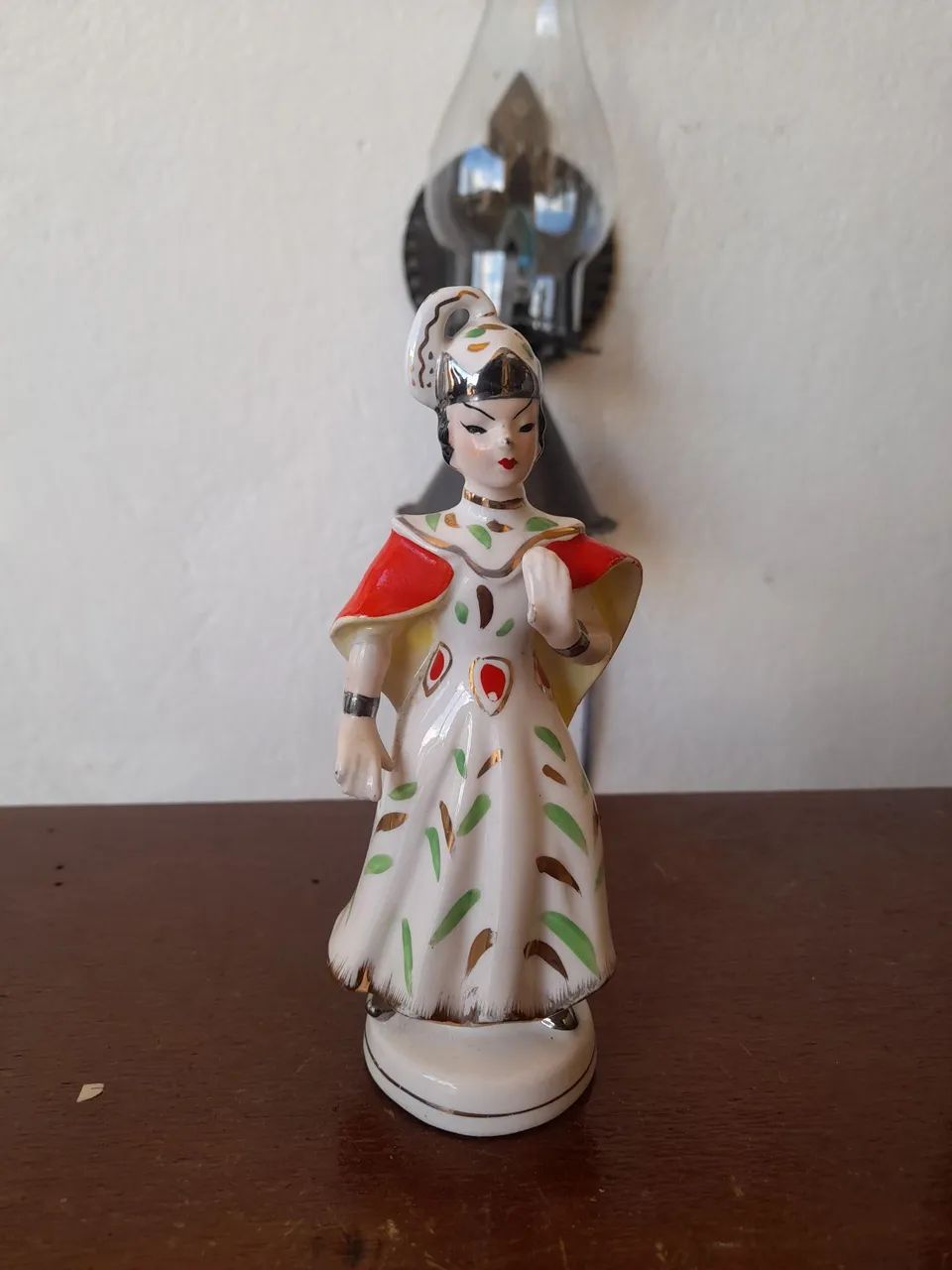 Estátua japonesa de porcelana