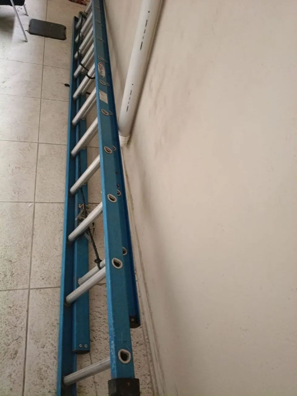 Escada - Foto 2