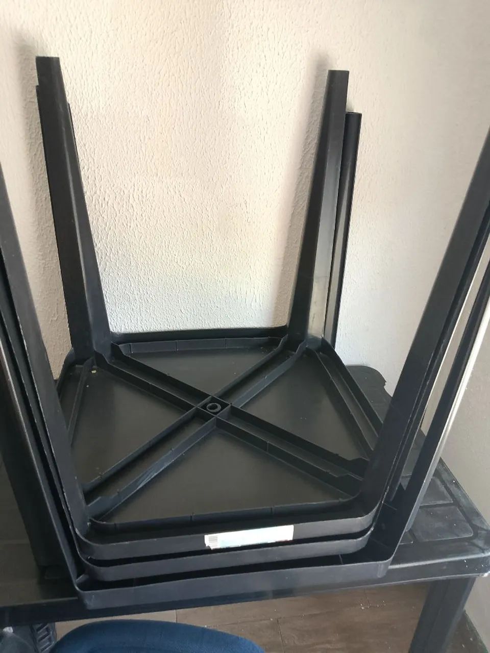 Mesas e bancos 