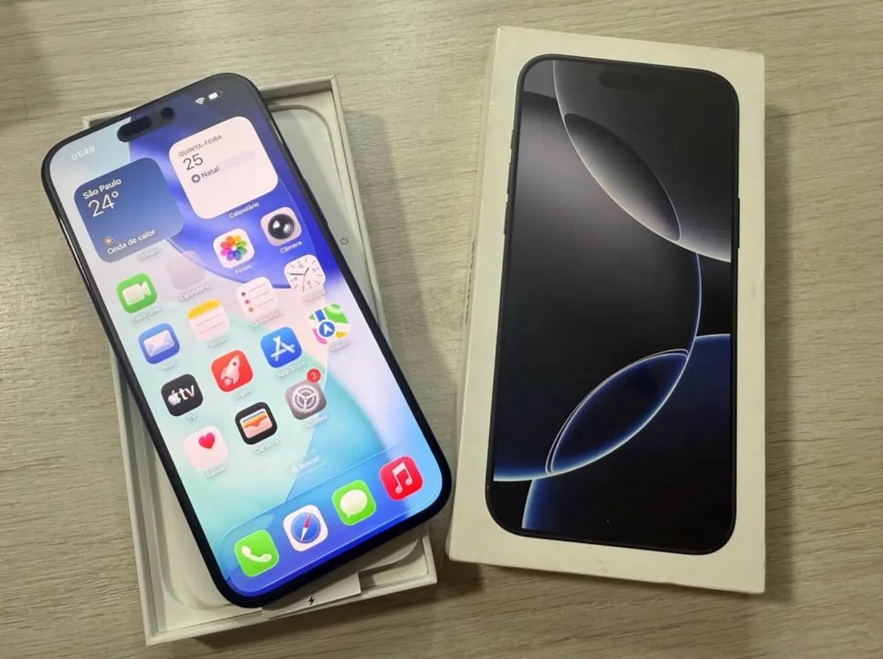 iPhone 16 Pro Max 256GB - Preto Titanium