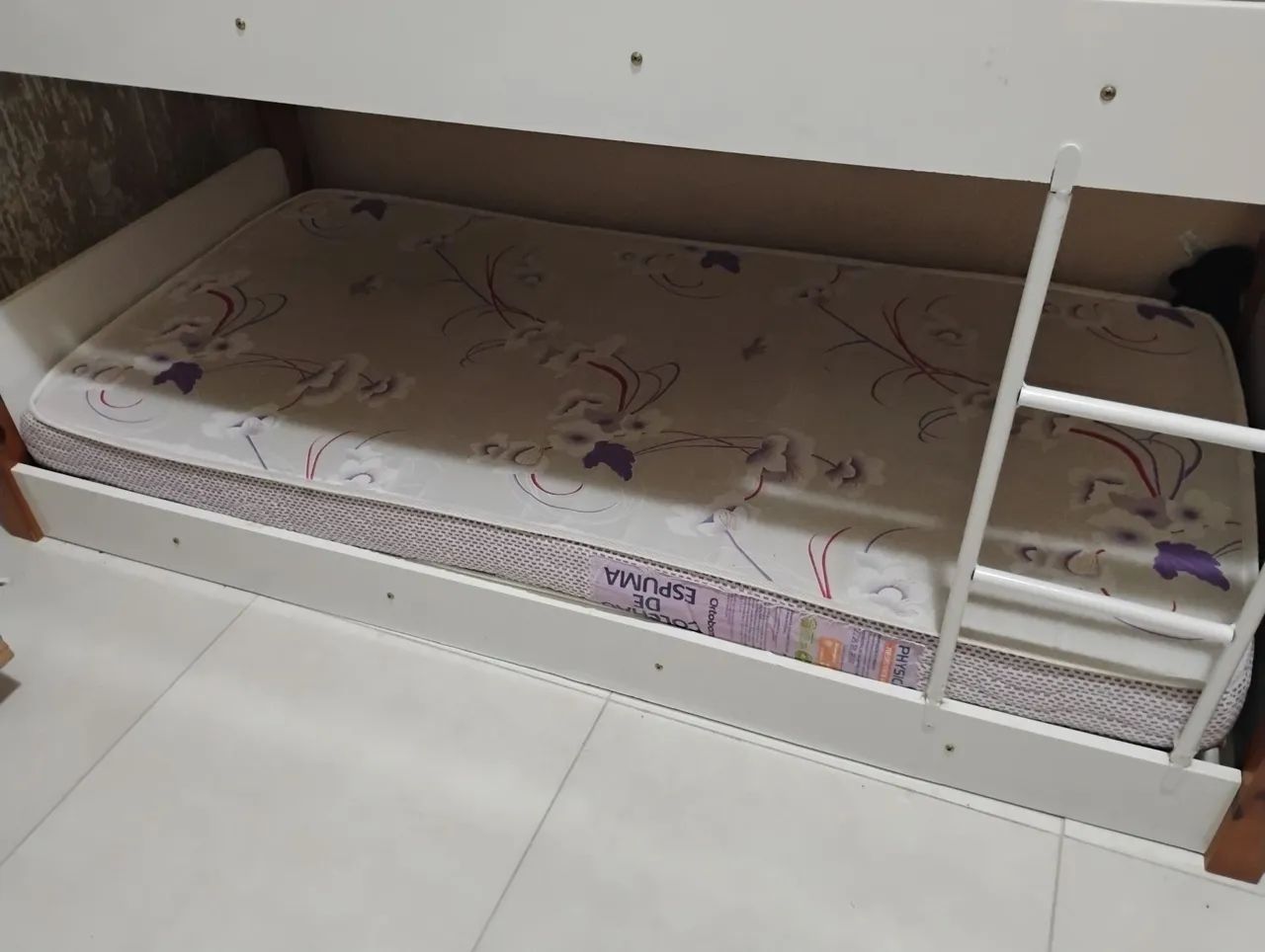 Beliche infantil com escorregador e colchão  - Foto 3