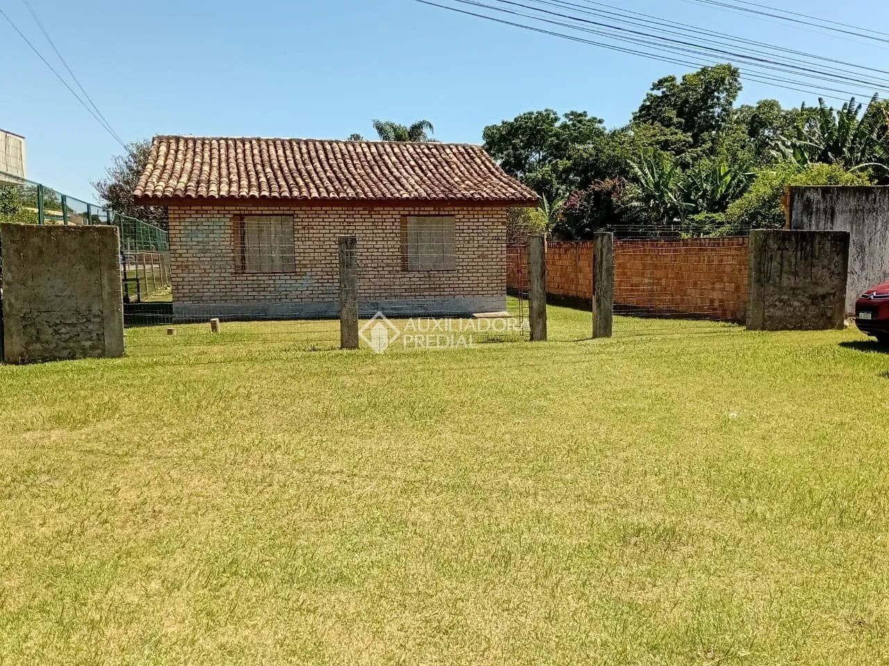CASA EM AMPLO TERRENO COM LOCALIZAÇÃO PRIVILIGIADA COM POTENCIAL COMERCIAL - Foto 5
