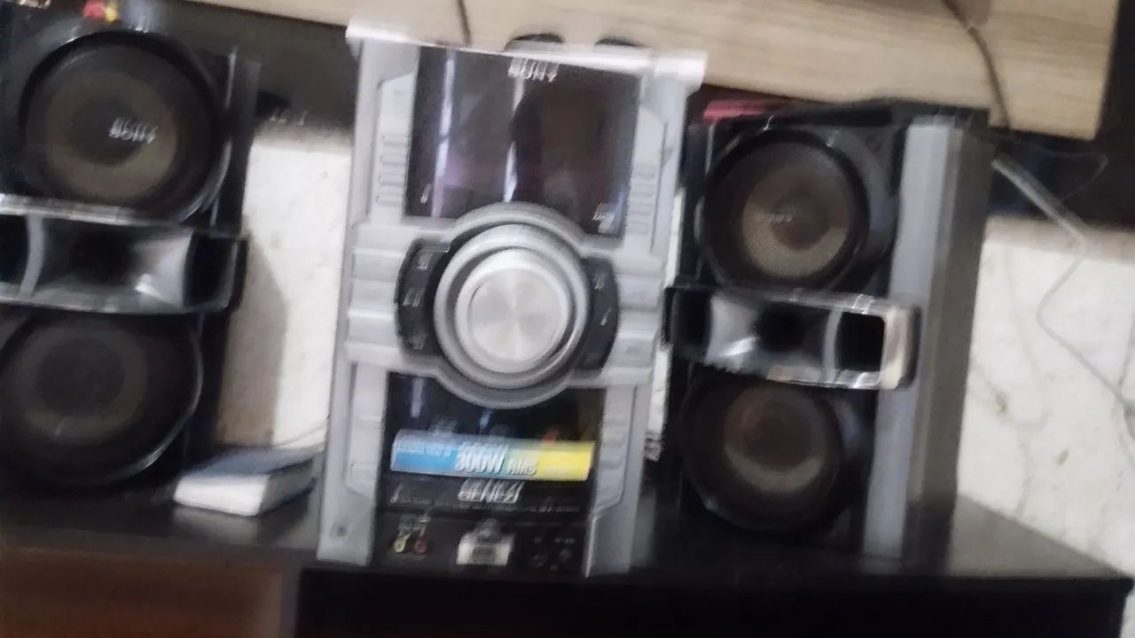 Aparelho de som Sony 300 watts  - Foto 3