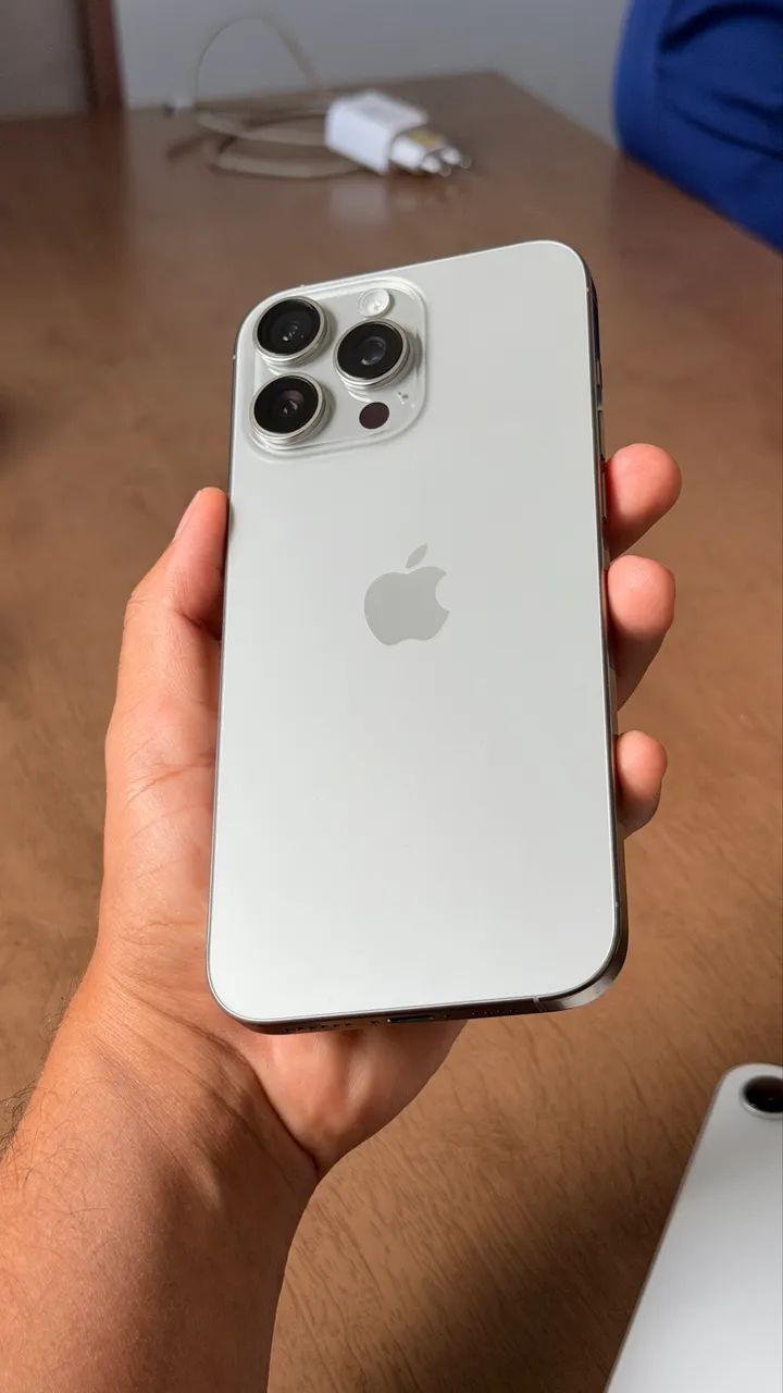 iPhone 16 Pro Max 256GB - Foto 2