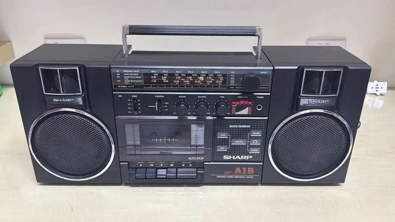 Rádio Antigo Sharp GF-A1B - Funcionando  - Foto 3