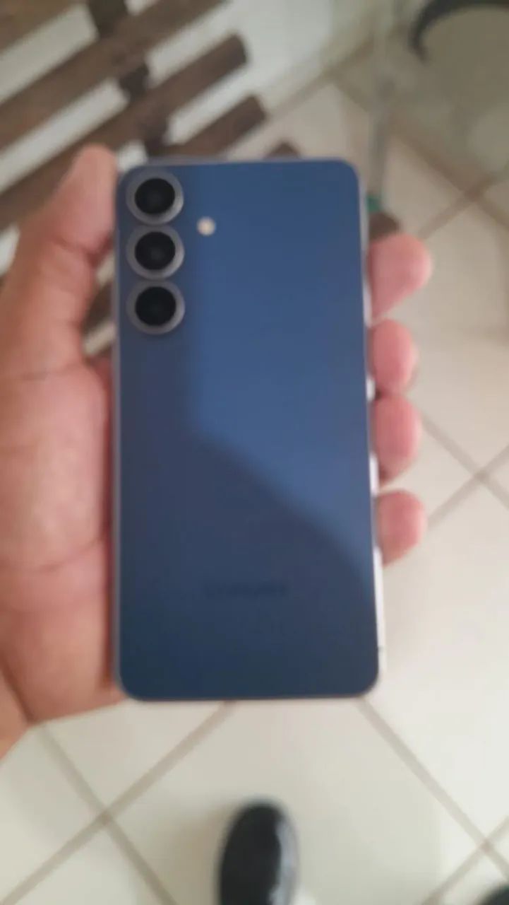 Vende-se um celular S25 fe  - Foto 2