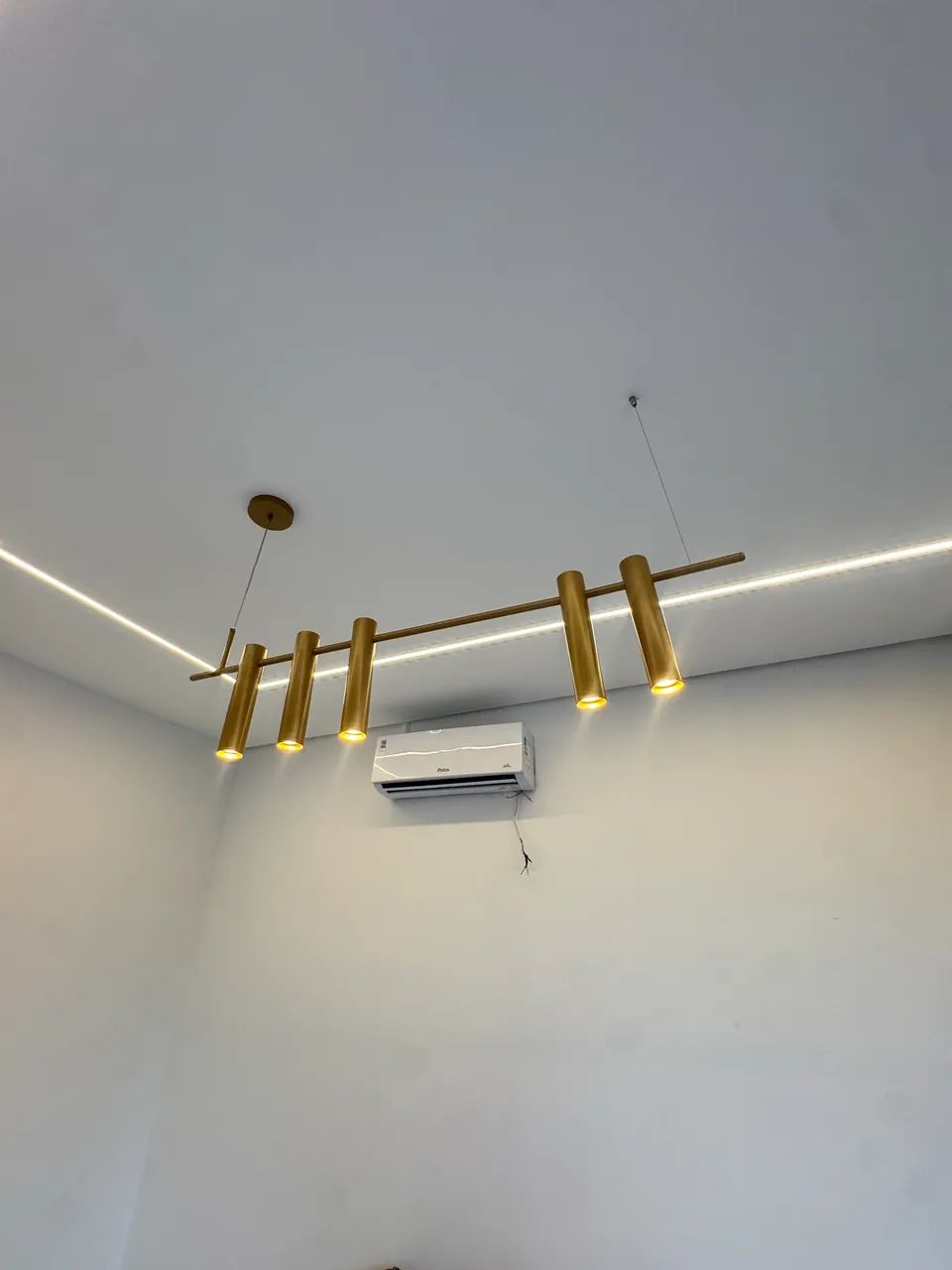 Lustre Pendente Moderno Dourado 