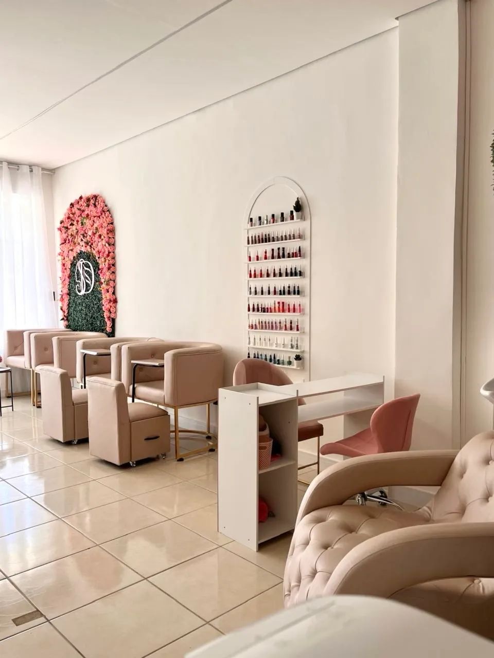 Vaga para Manicure - Foto 4