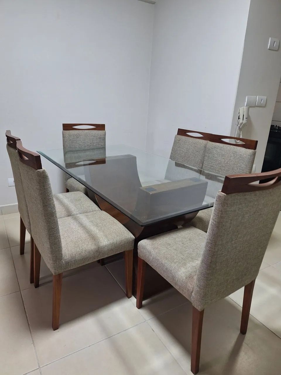 Mesa com 6 cadeiras. - Foto 5