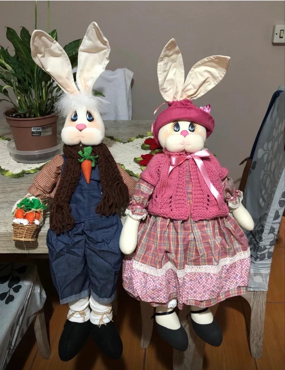Casal de Coelhos de Páscoa 