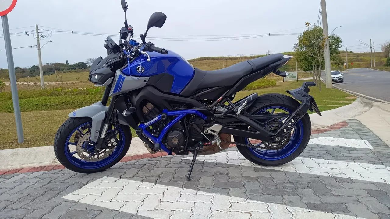 MT 09 - Foto 2