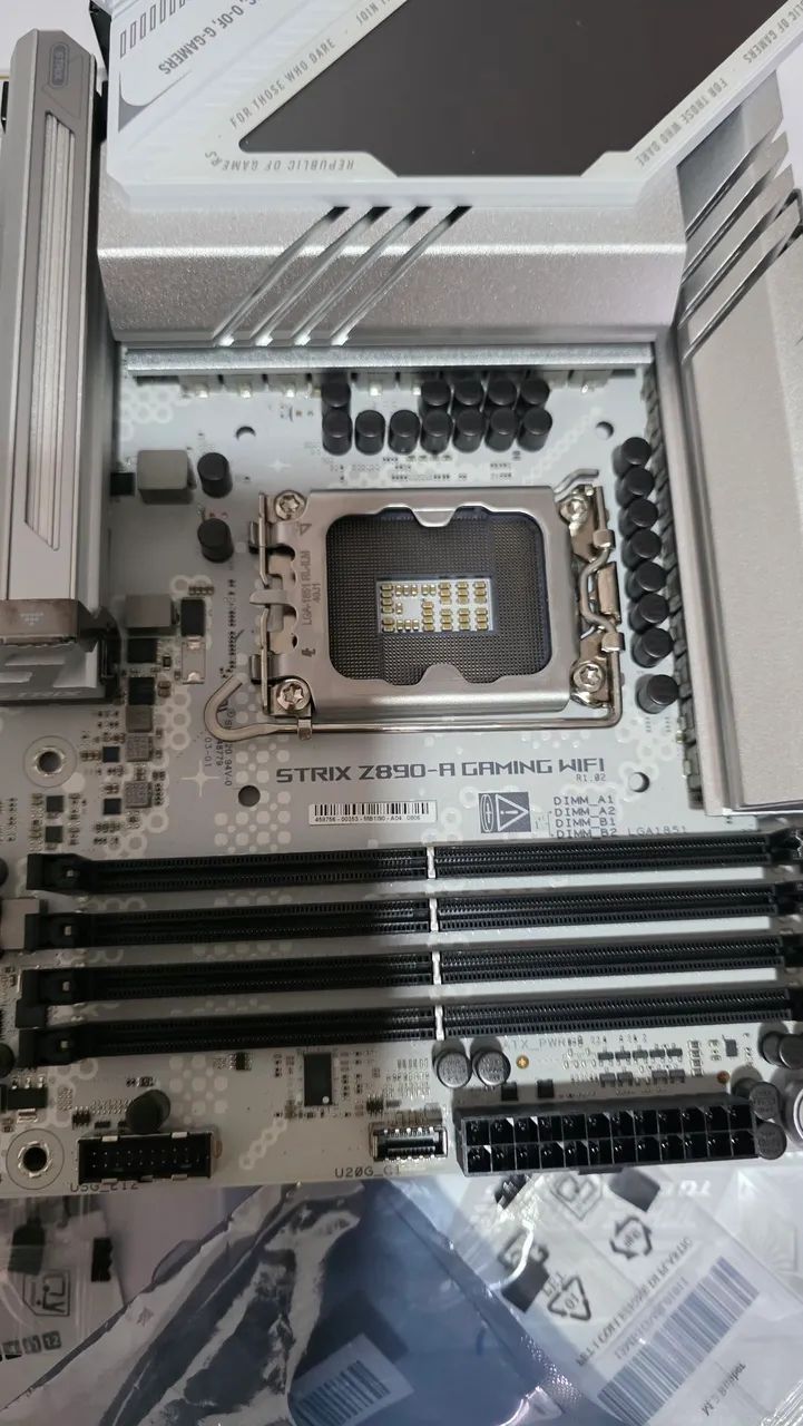 Placa mae pc gamer rog strix z890 - Foto 3