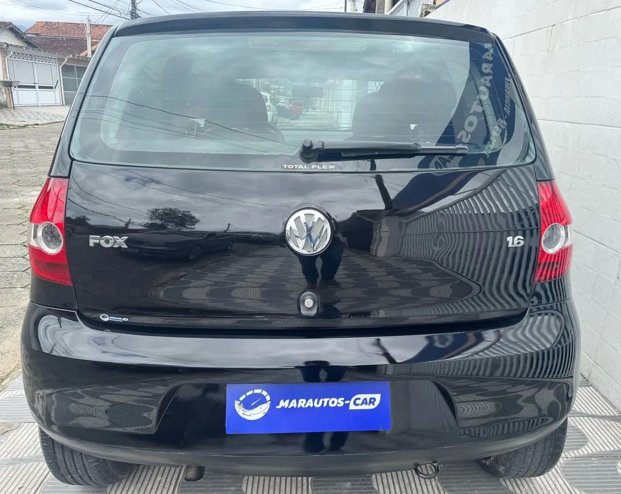 Volkswagen Fox Plus 1.6Mi/ 1.6Mi Total Flex 8V 4p, foto 6 de 15