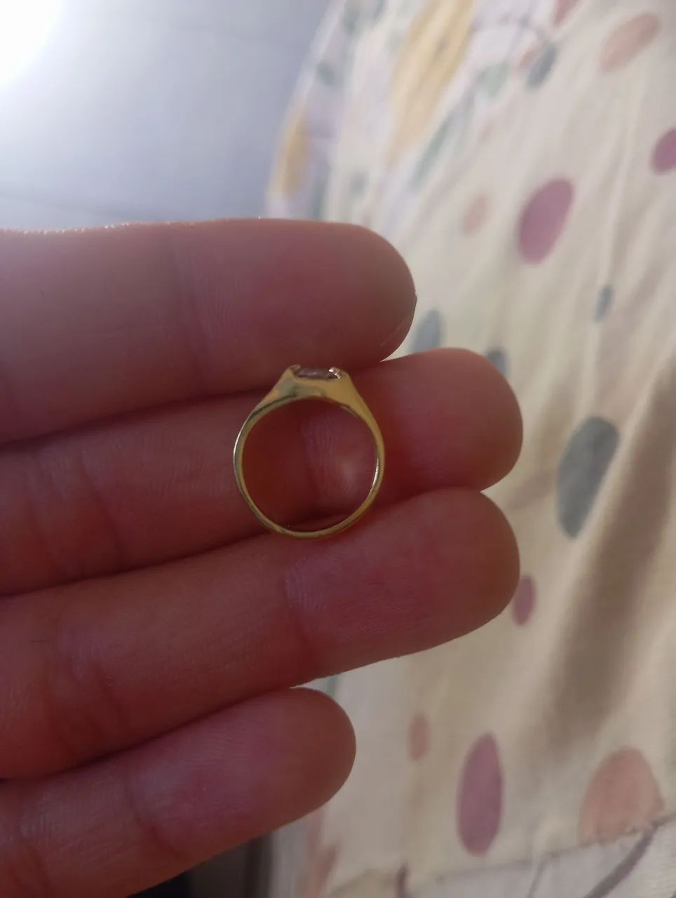 Vendo anel de ouro para criança 
