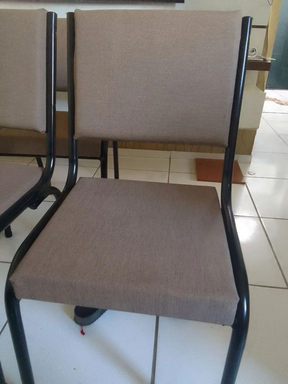 Vendo 4 cadeiras  - Foto 3