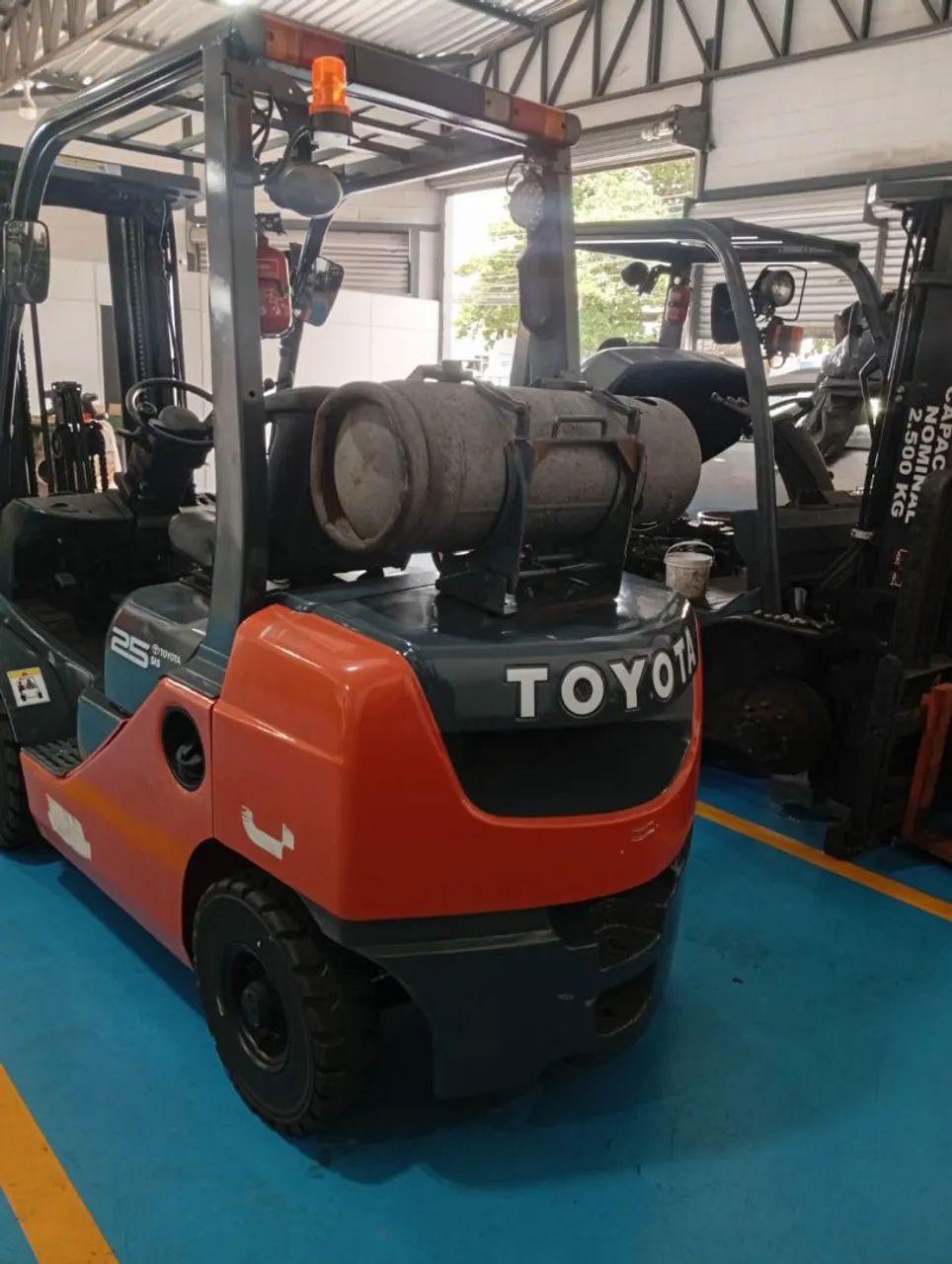 Empilhadeira Toyota - Foto 2
