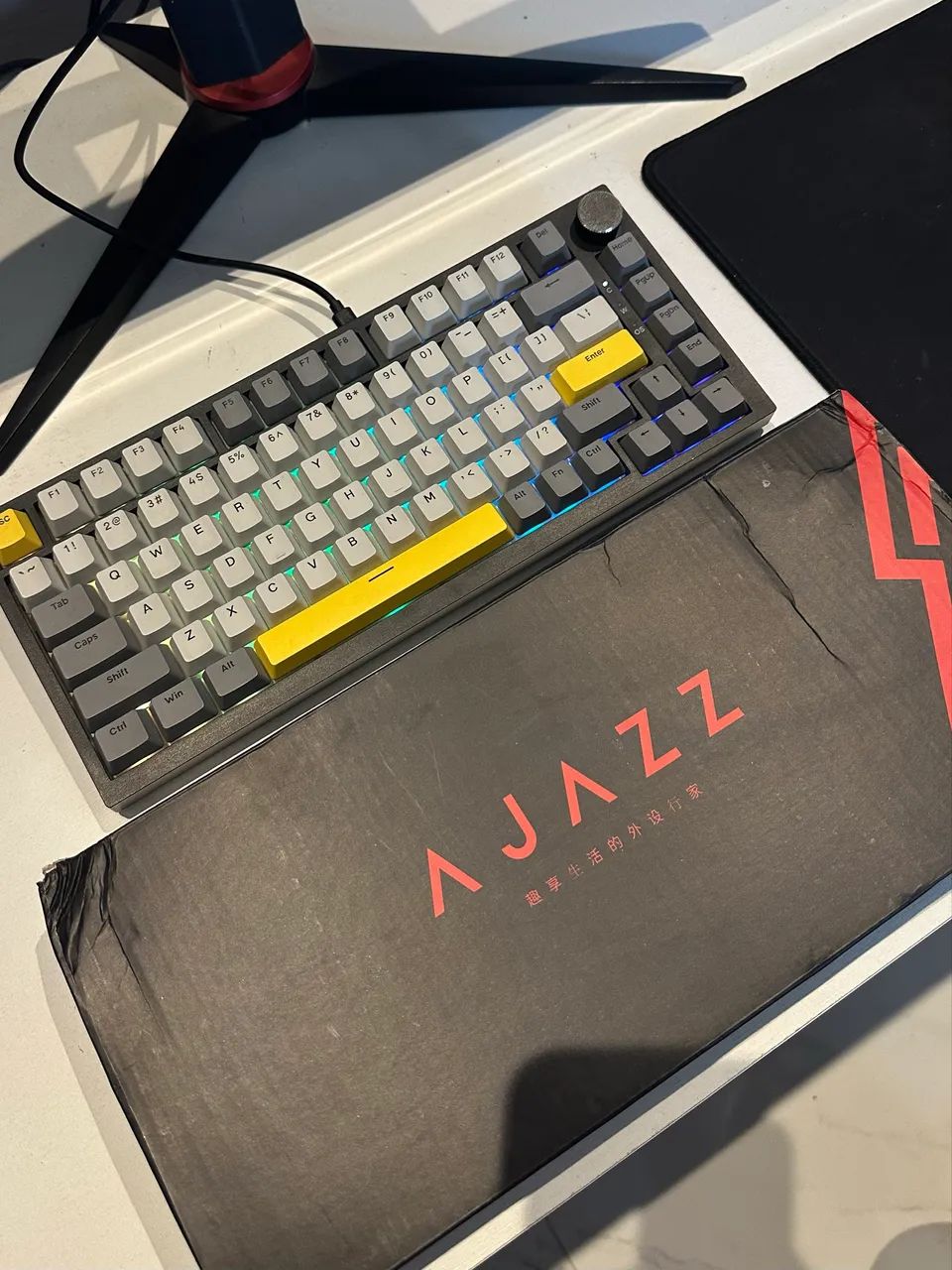 Teclado AJAZZ AK820 | Switch Yellow Mecânico + Caixa - Foto 3