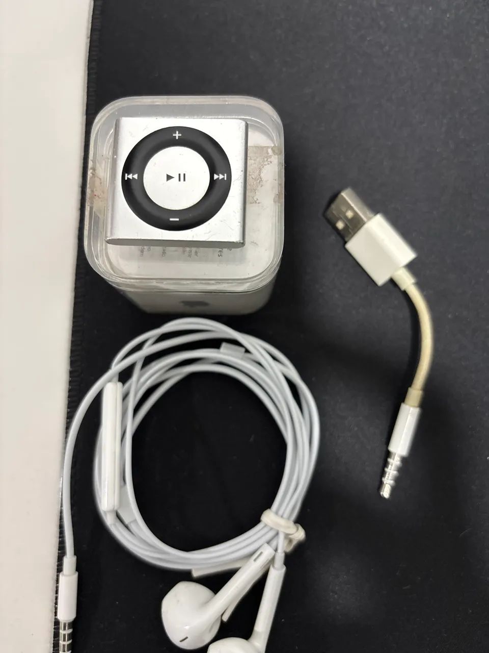 iPod shuffle cinza - Fones de Ouvido - Ipitanga, Lauro de Freitas