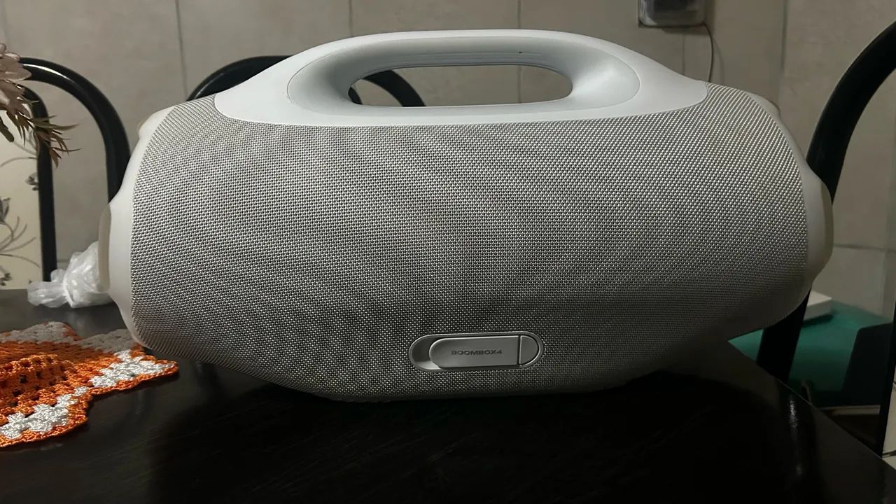 Vendo bombox 4 - cor branca  - Foto 4
