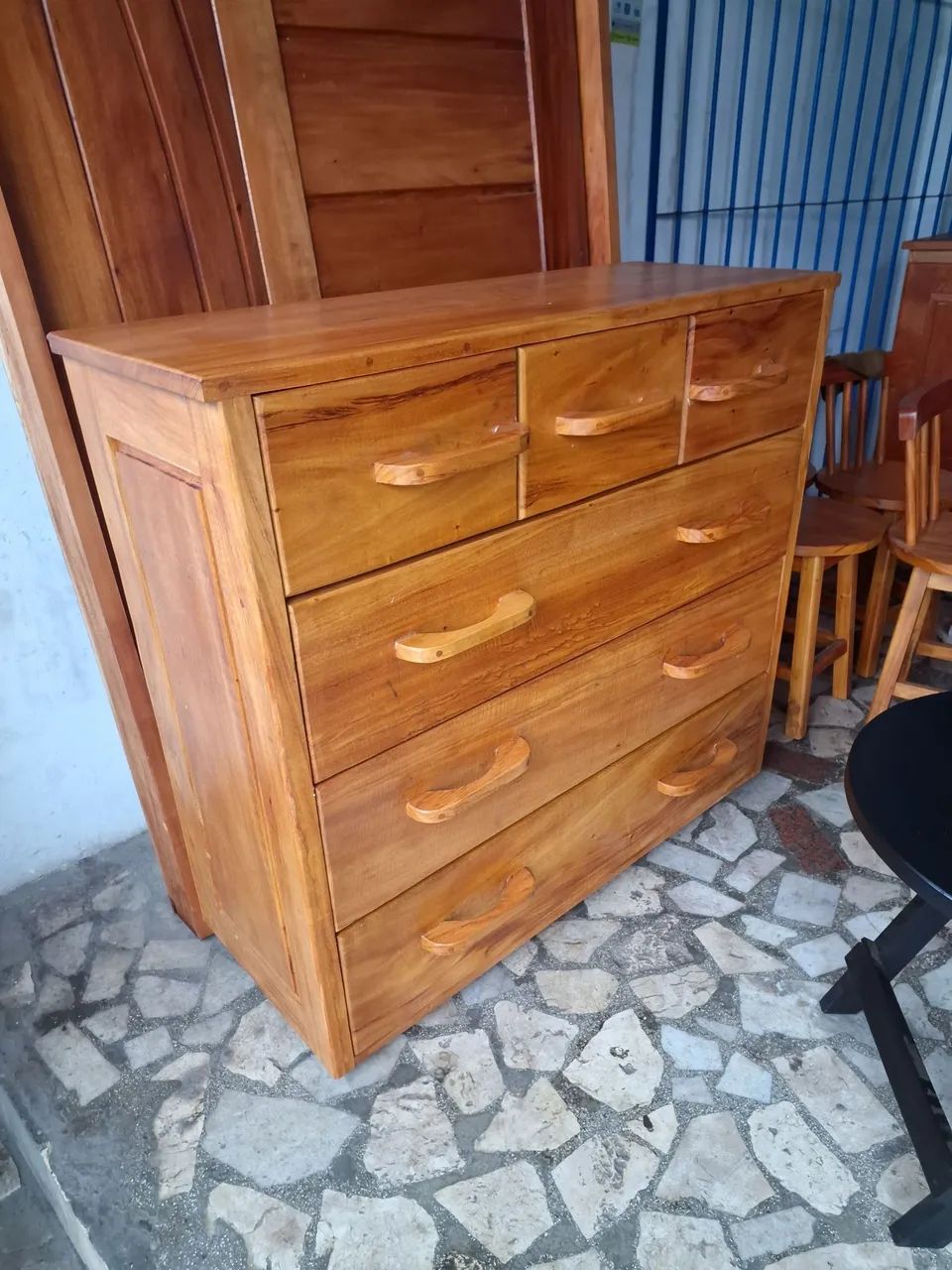 Cômoda de madeira maciça - Foto 3
