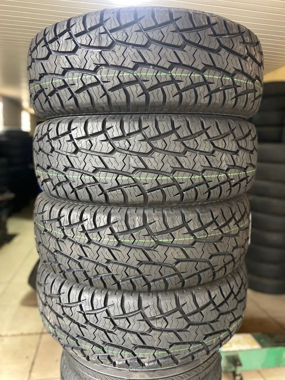 265/70 R16 NOVOS ORIGINAIS HIFLY - Peças para carros, vans e 265/70 R16 NOVOS ORIGINAIS HIFLY - Peças para carros, vans e