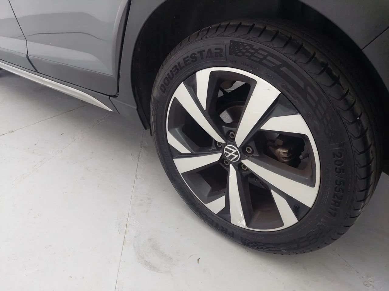 Volkswagen Nivus Highline 1.0 200 TSI Flex Aut., foto 12 de 18