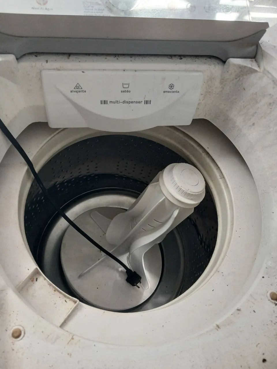 Maquina de lavar com defeito