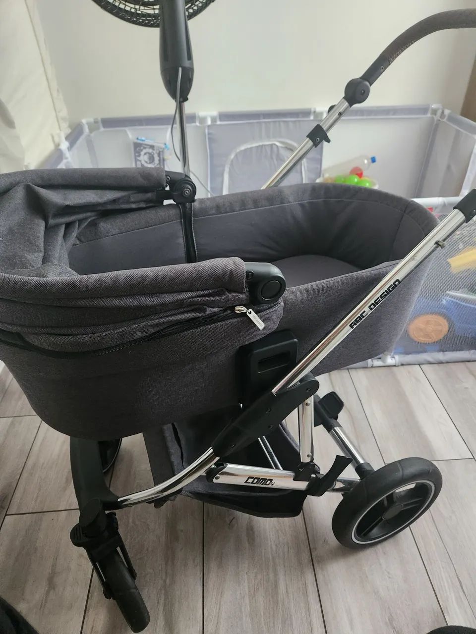 Carrinho de bebê com moisés - Foto 3