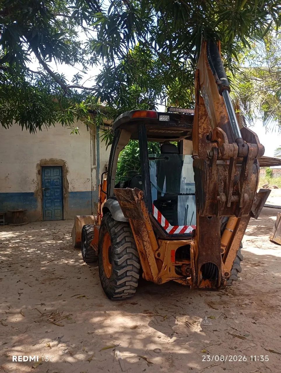 RETROESCAVADEIRA CASE 580M