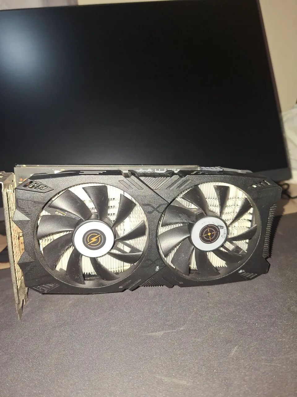 RX 5500 XT (COM DEFEITO) - Foto 2