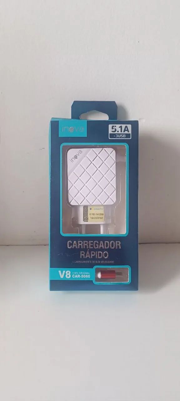 Carregador rápido V8 corrente de saída de 5.1A com 3 USB 