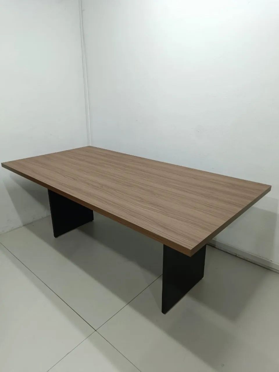 Mesa de escritório para reunião