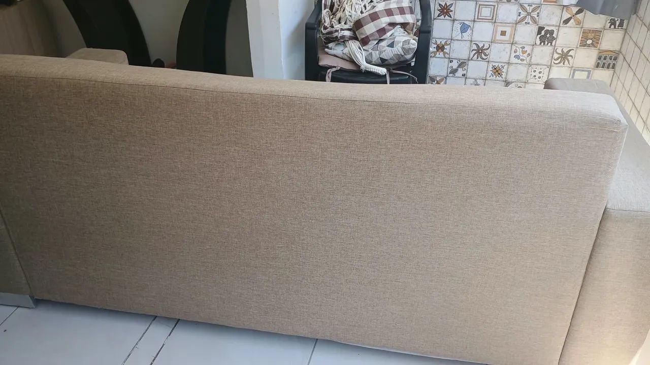 VENDO SOFÁ DE 2 METROS - TECIDO LINHO  - Foto 2