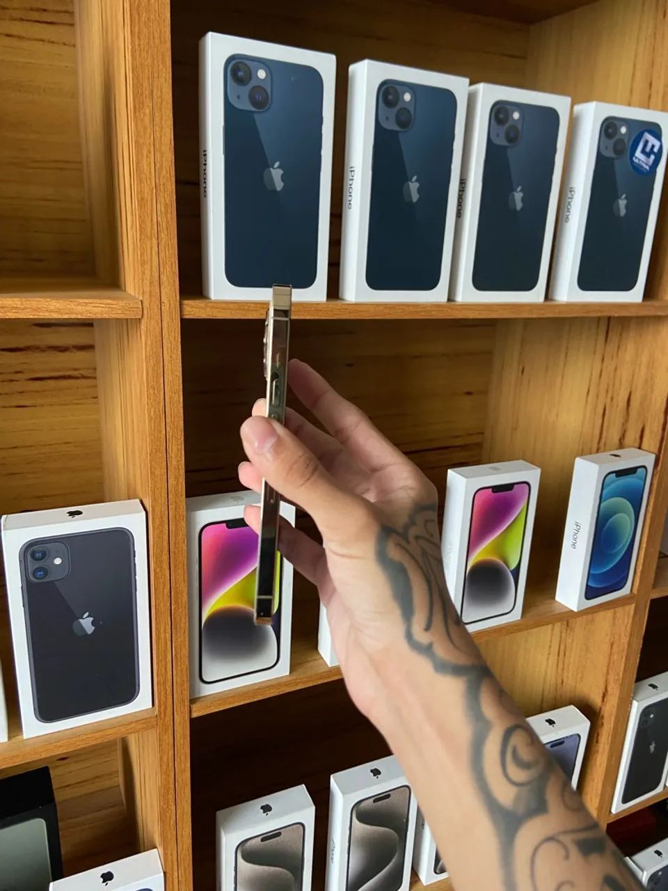IPHONE 13 PRO LEIA A DESCRIÇÃO  - Foto 2