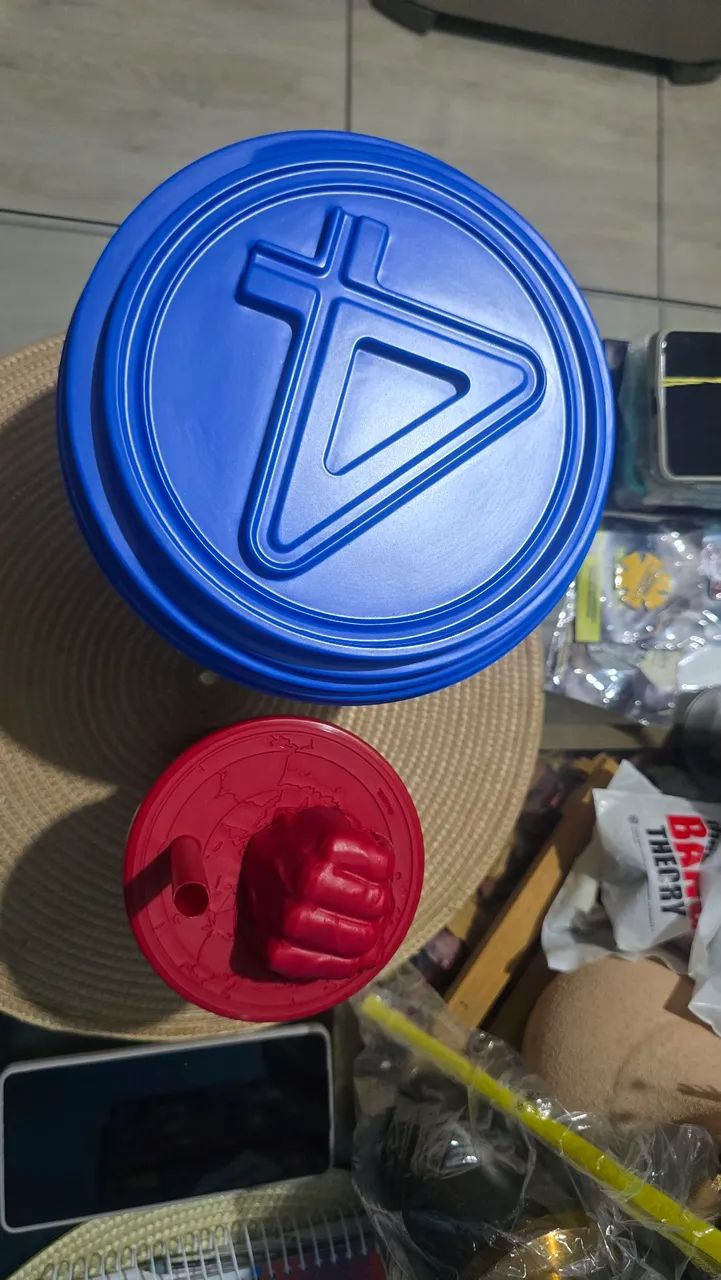 Kit balde de pipoca quarteto fantástico + copo Hulk - Foto 3