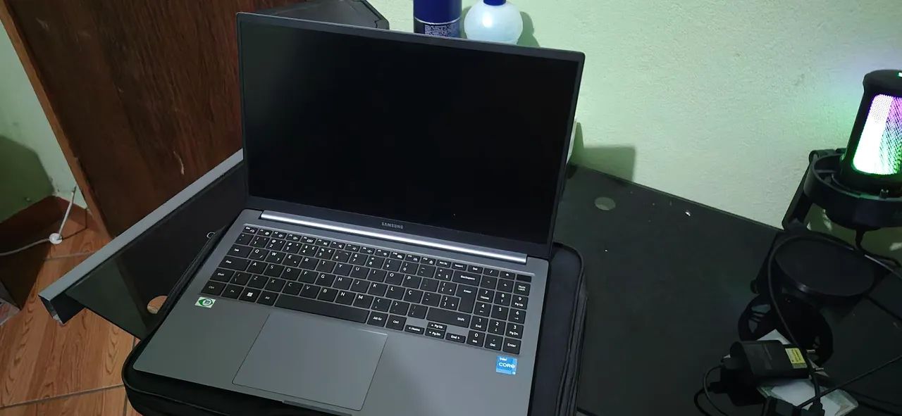 Notebook Samsung book 4