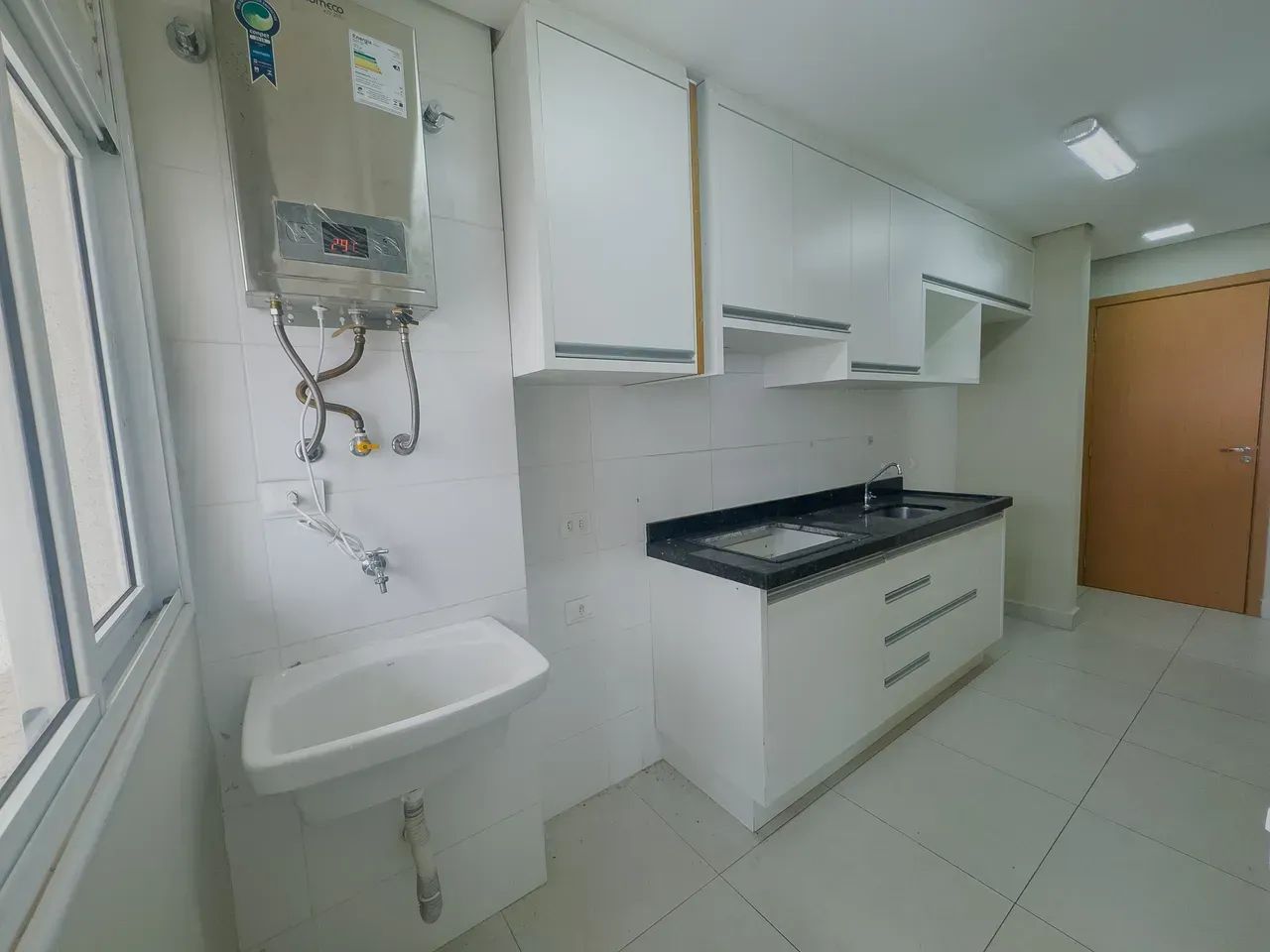 Imóvel para aluguel com 61 metros quadrados com 2 quartos - Foto 2