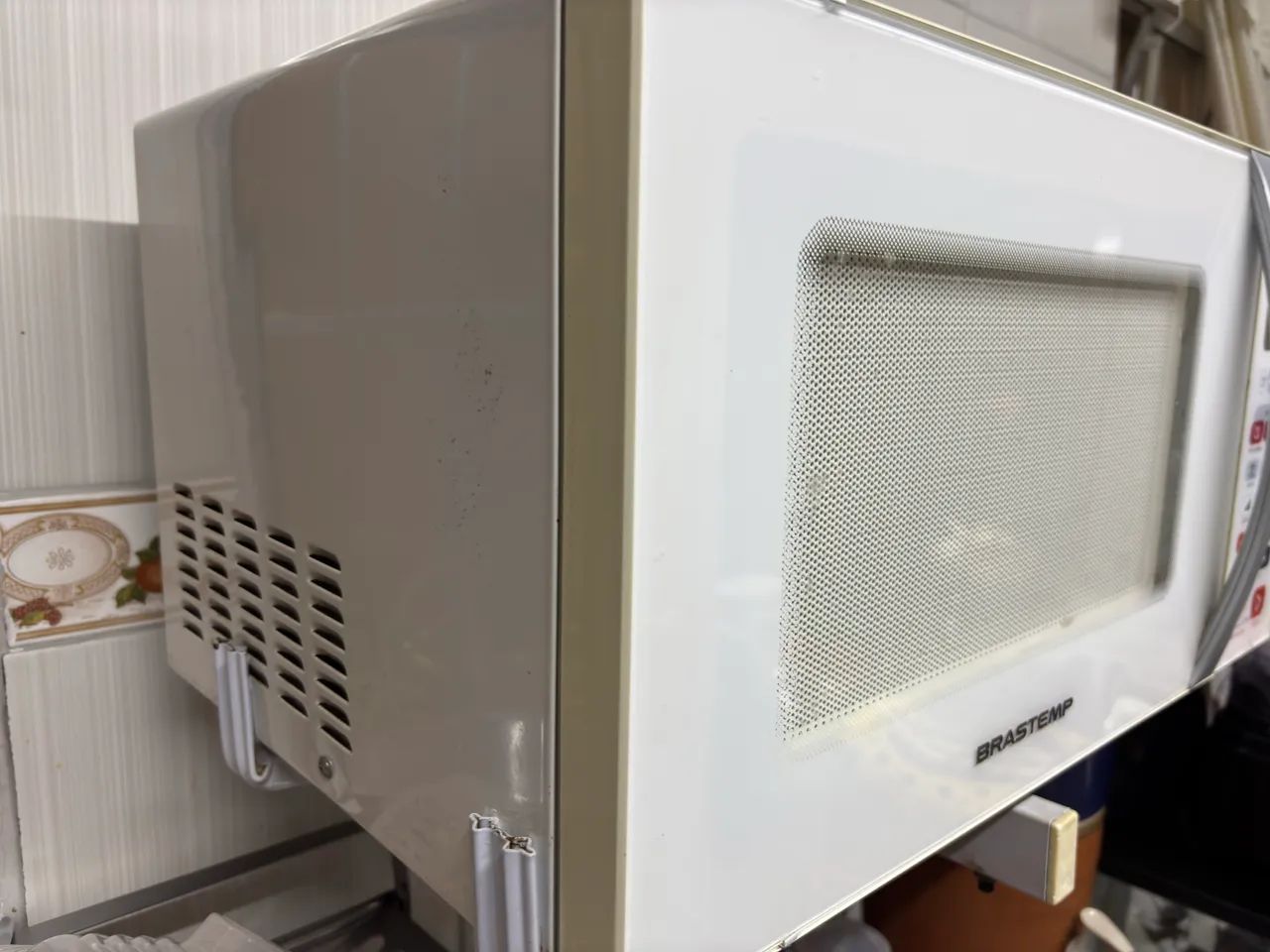 Microondas Brastemp 23L - Foto 2