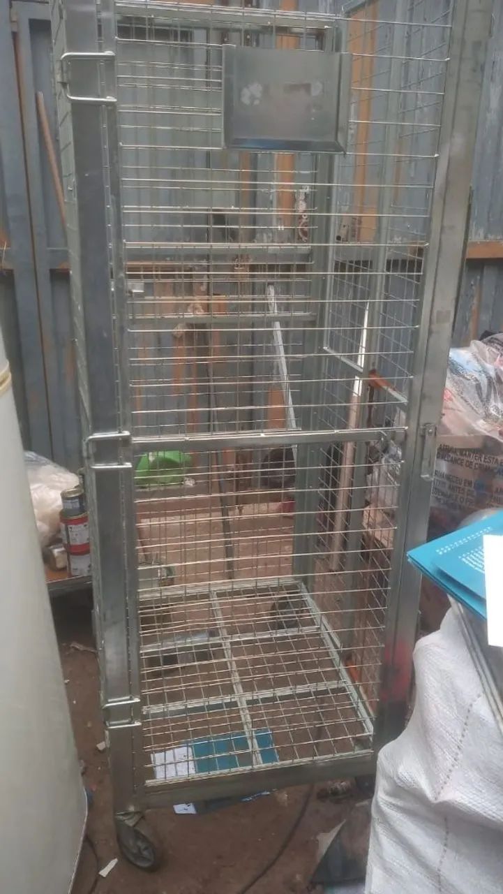 Gaiola Aramada Logística com Rodízios - Roll Container em Excelente Estado