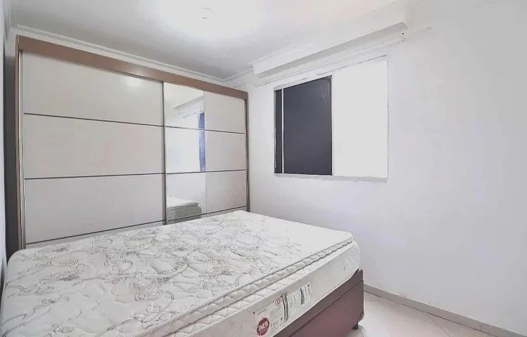 Apartamento ( 2 dormitórios ) , aluguel anual com caução e com mobília. 