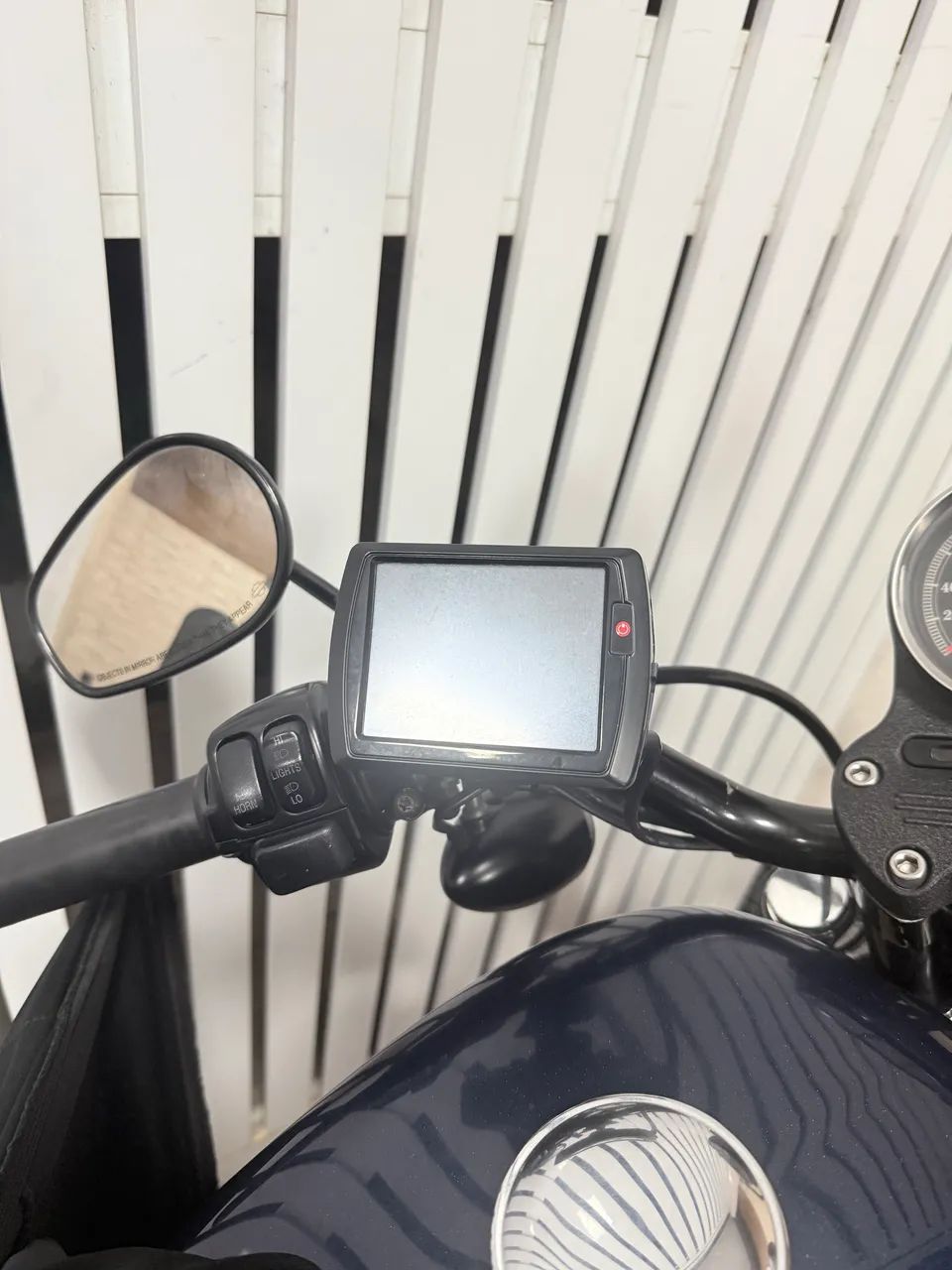 Harley Davidson XL883 iron  - Foto 3