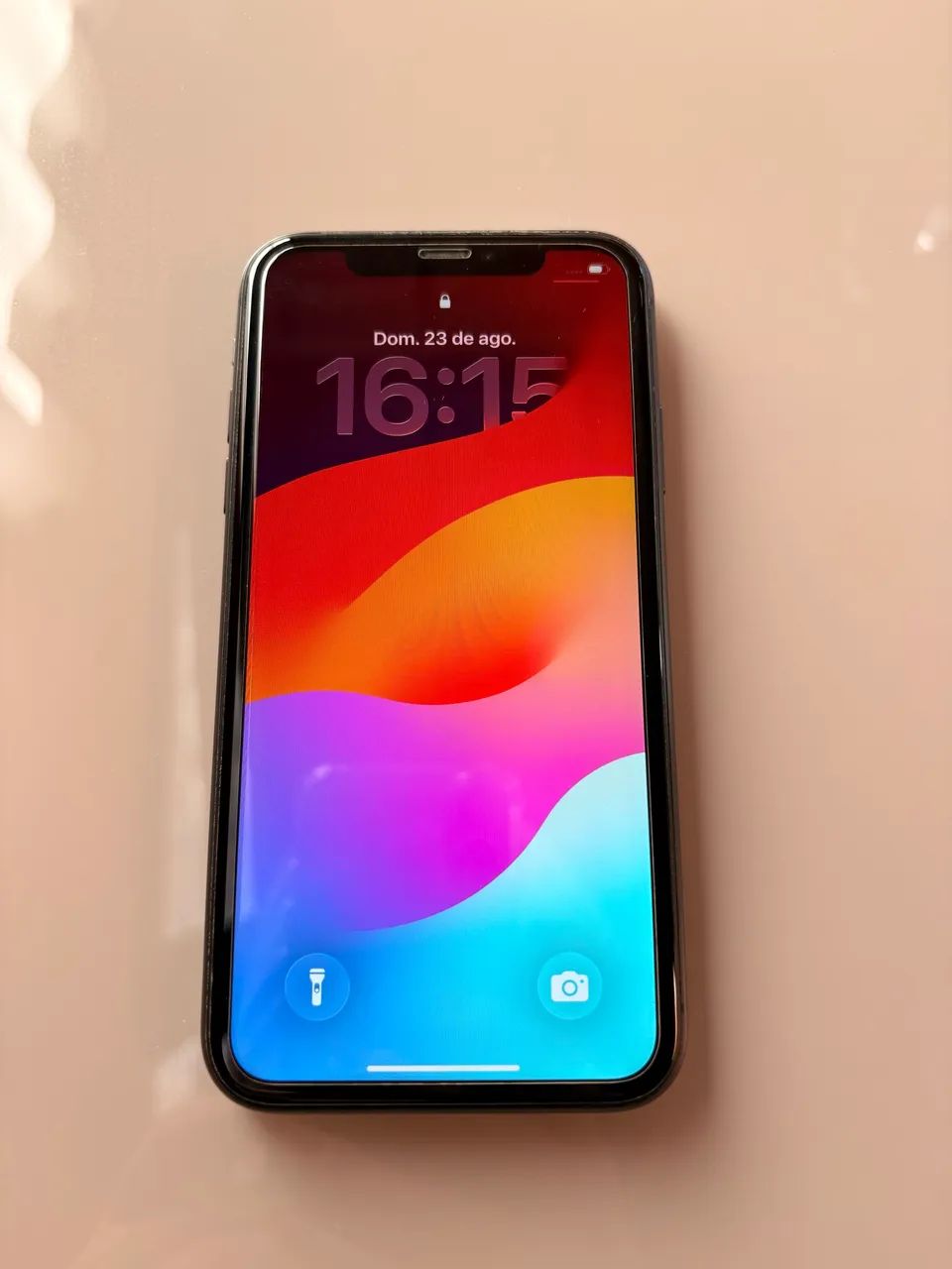 Vendo iPhone 11 64GB - Em ótimo estado!