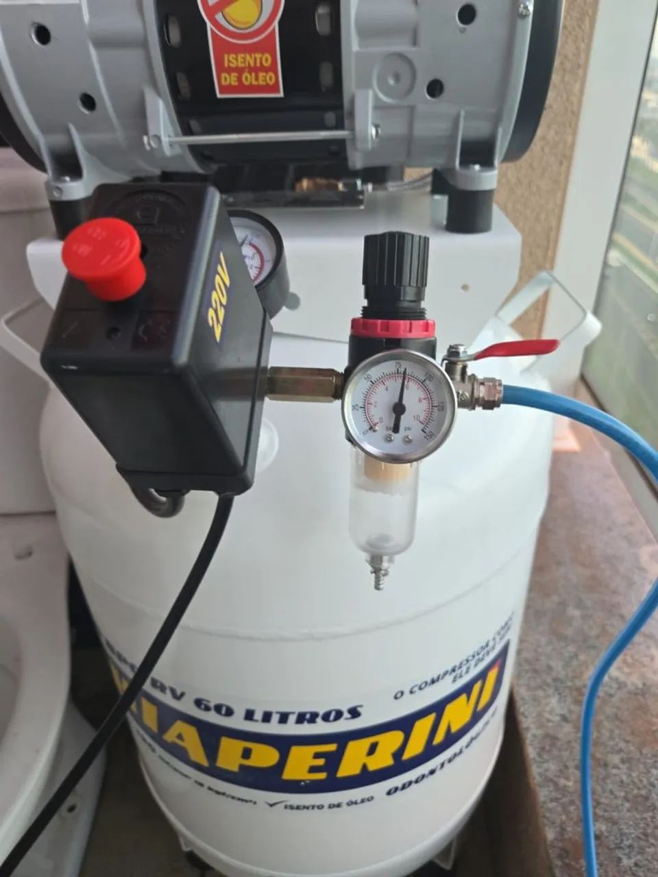Compressor odontológico 60L isento de oleo - Foto 2