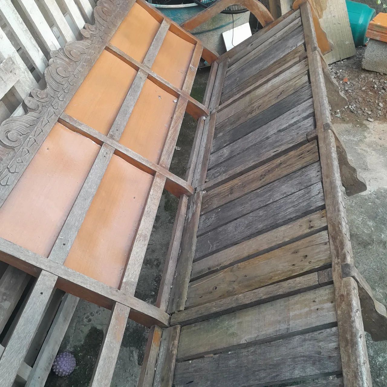 Sofá antigo madeira maciça  Precisa de reparos  - Foto 3