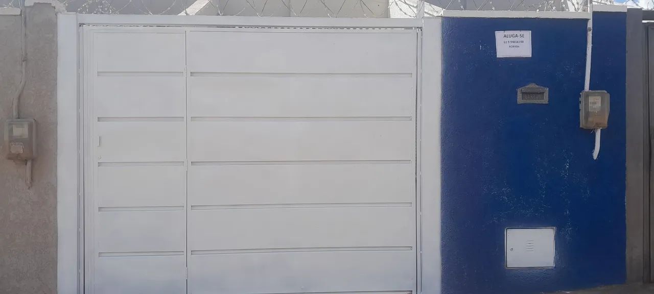 Casa Nova com portão elétrico toda pintada