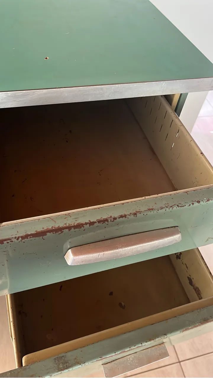 Escrivaninha de ferro industrial marca fiel antiguidade  - Foto 3