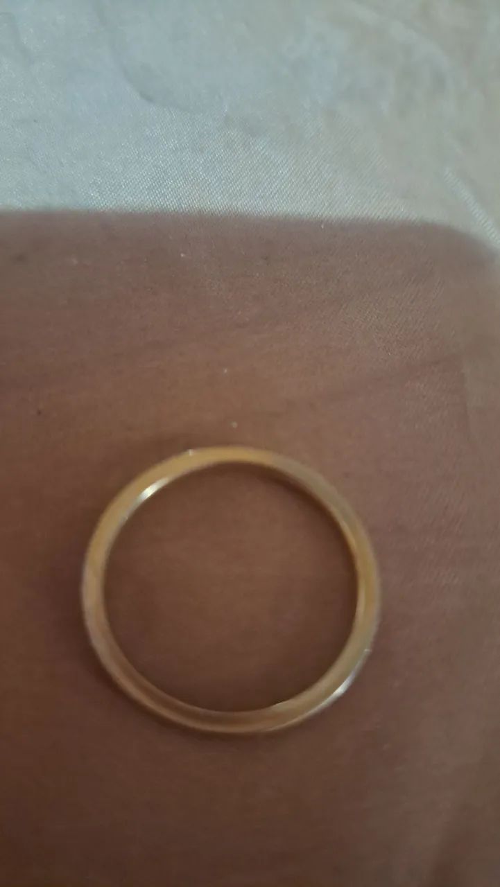 Alianças em aço e banhado a ouro - Foto 3