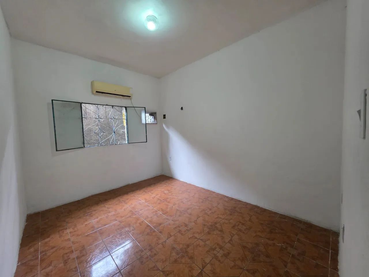 Vendo casa dupla no bairro (Coroado)