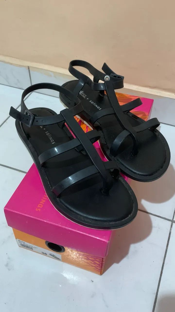 Vendo sandália Melissa original 